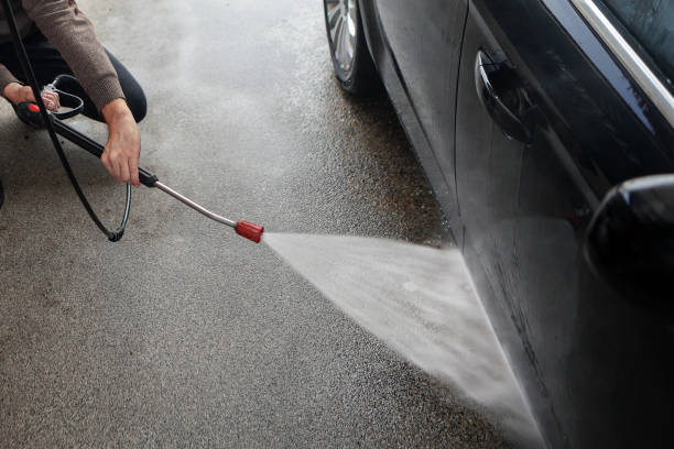 Best Garage Pressure Washing  in Plainedge, NY